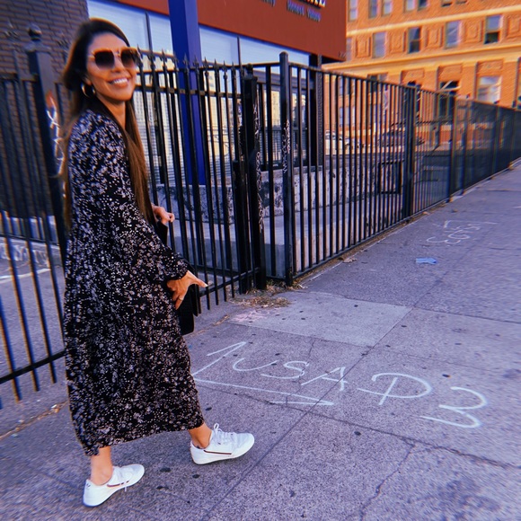 👋🏽👋🏽👋🏽 Hello, I’m Ida! Info: - Picture 2 of 6